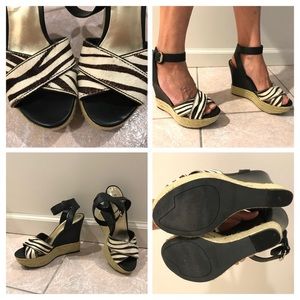 GORGEOUS❣️Pony Hair & Leather Jute Platform Sandals (by Guess)